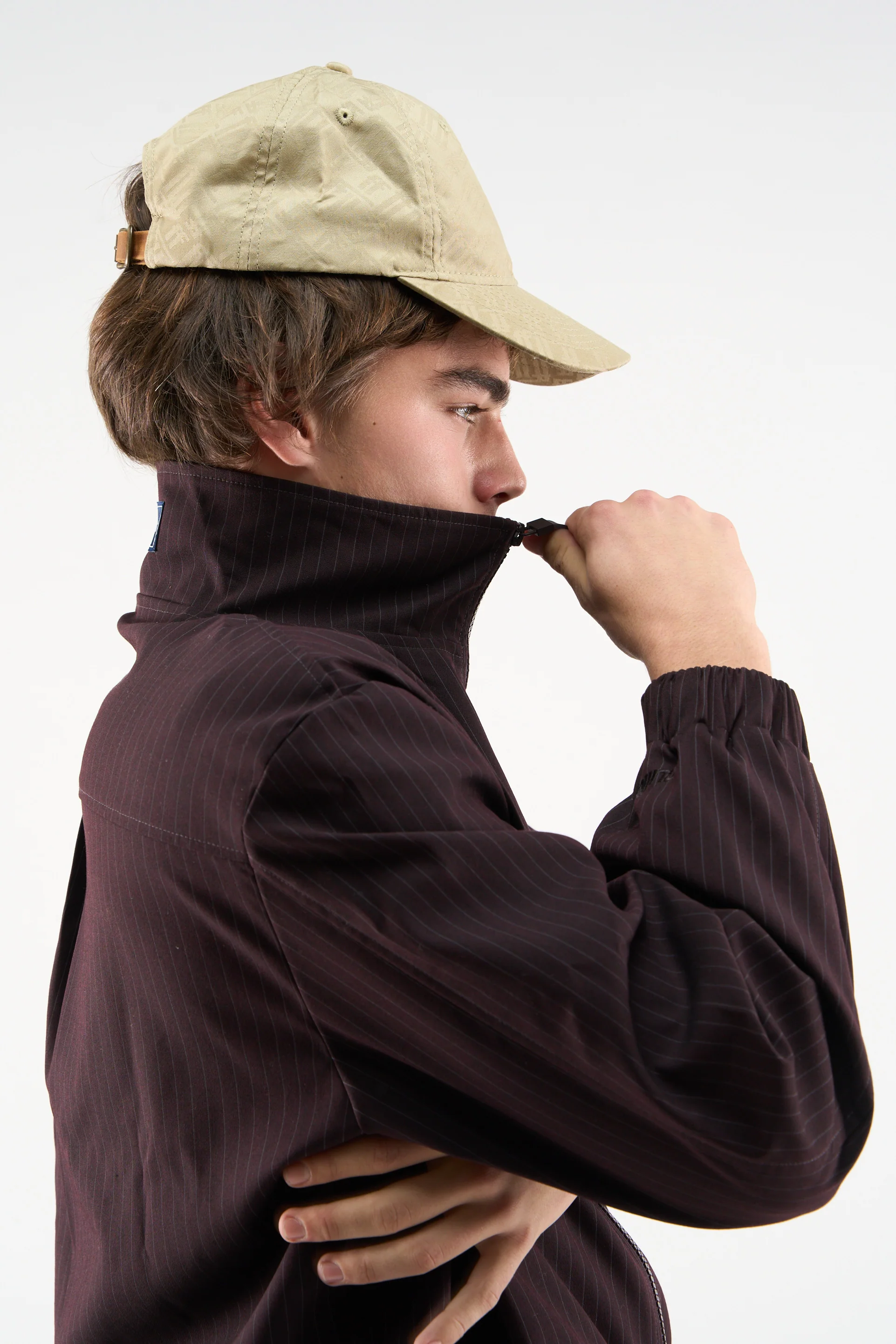 21monogramcapbeige 0001 Jpg