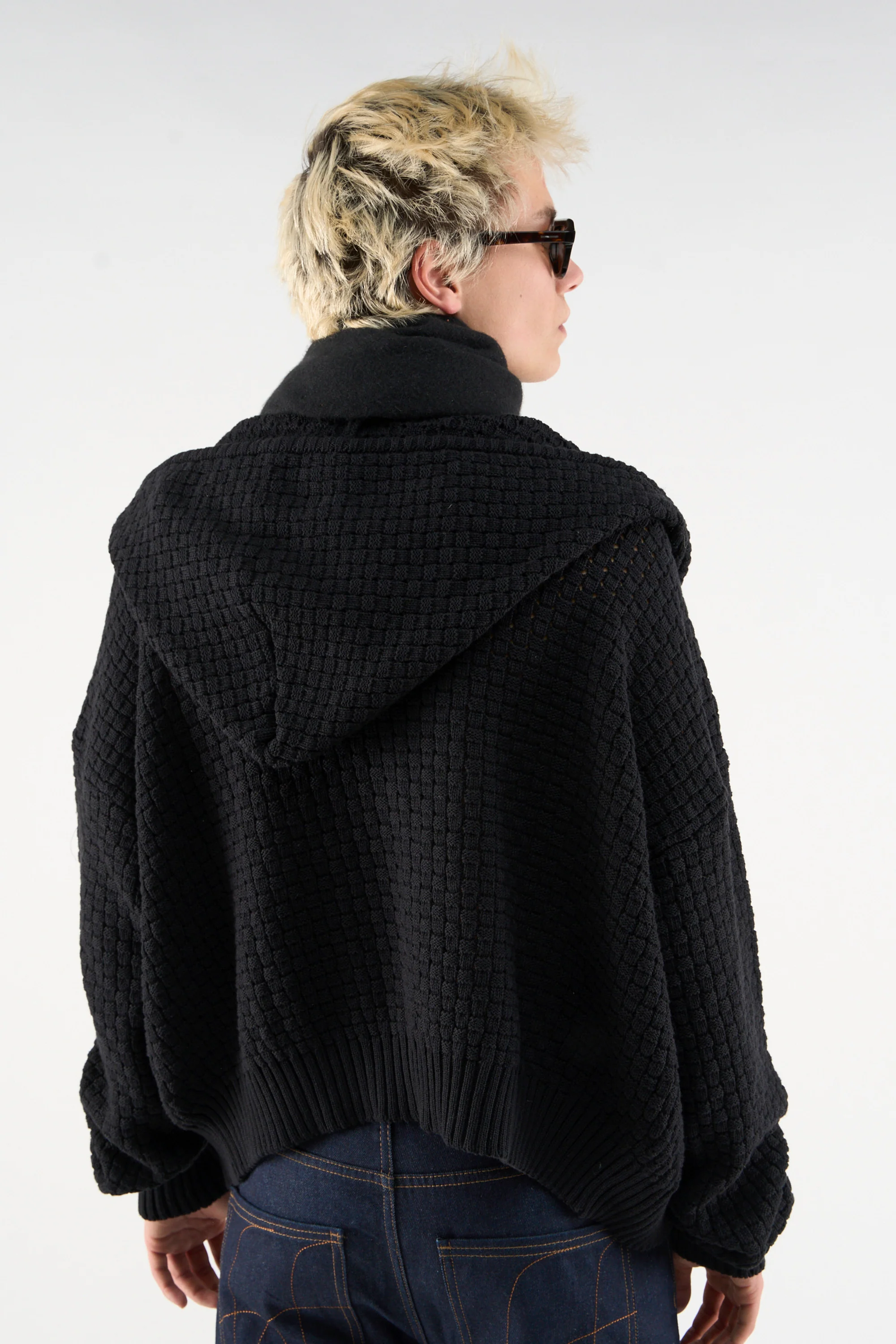 25 South Europe Knit Zipper Black M 1773 1 Jpg