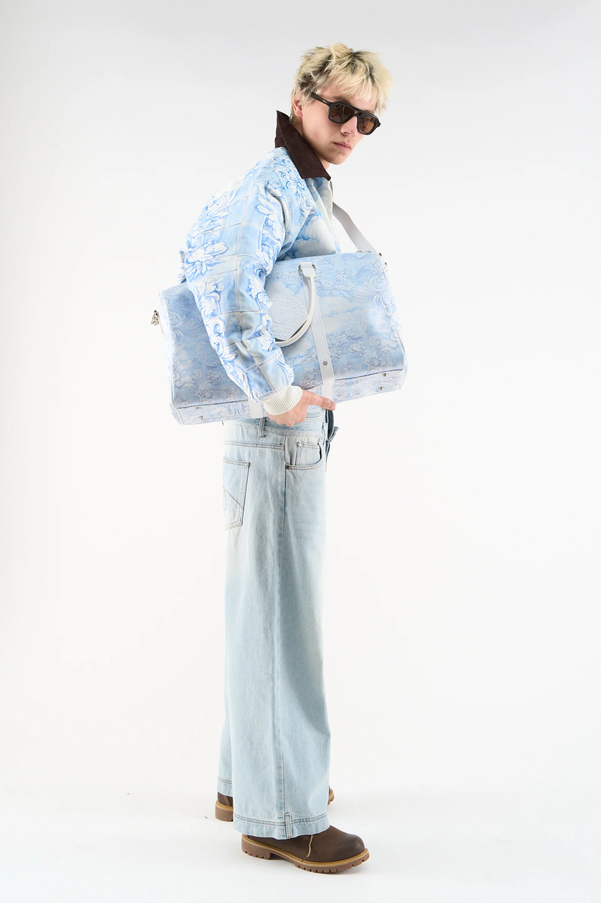 28 Duffle Bag 1880 Jpg