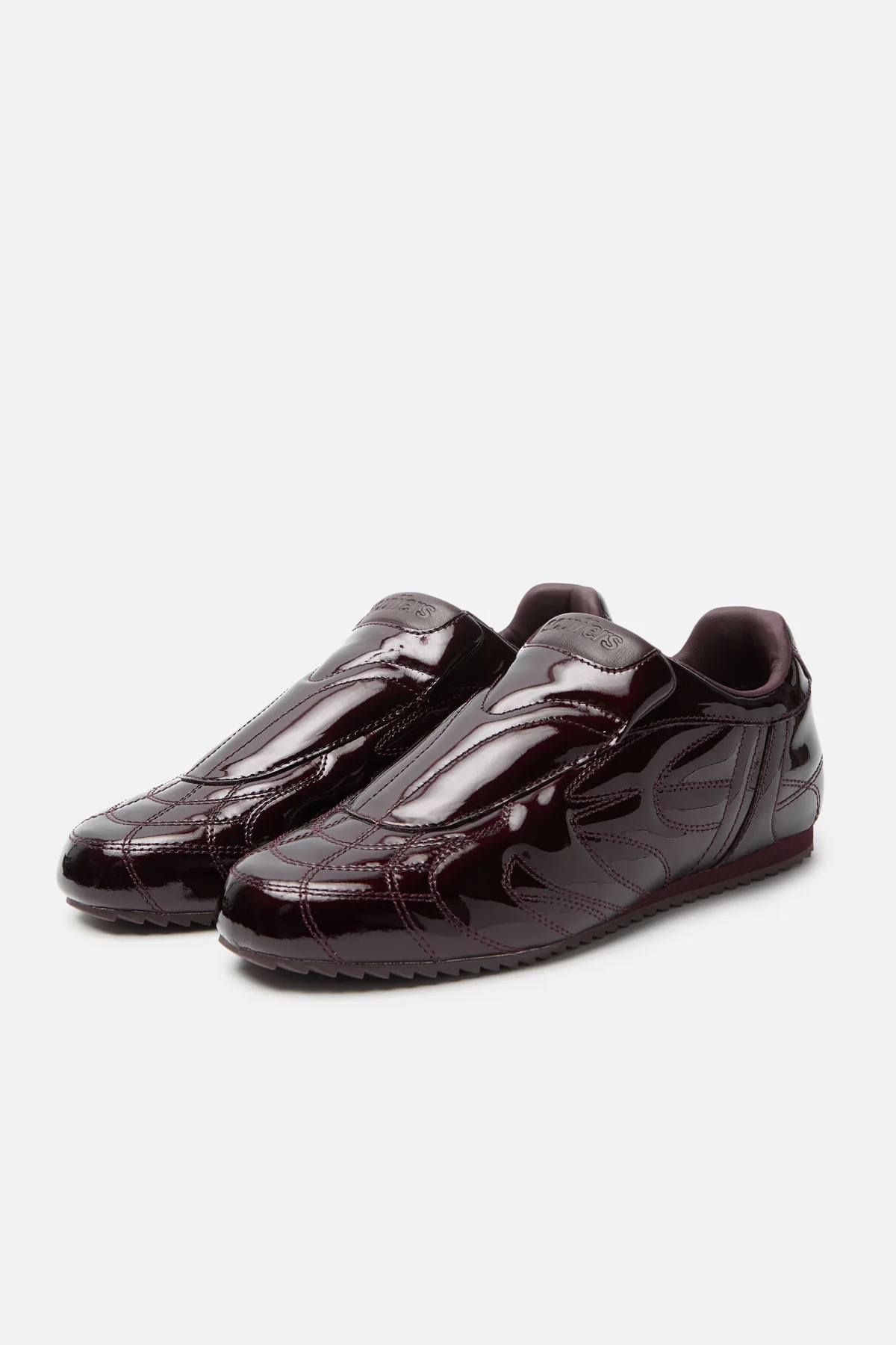 Iconicradiantburgundysneakers Sem50 9 Jpg